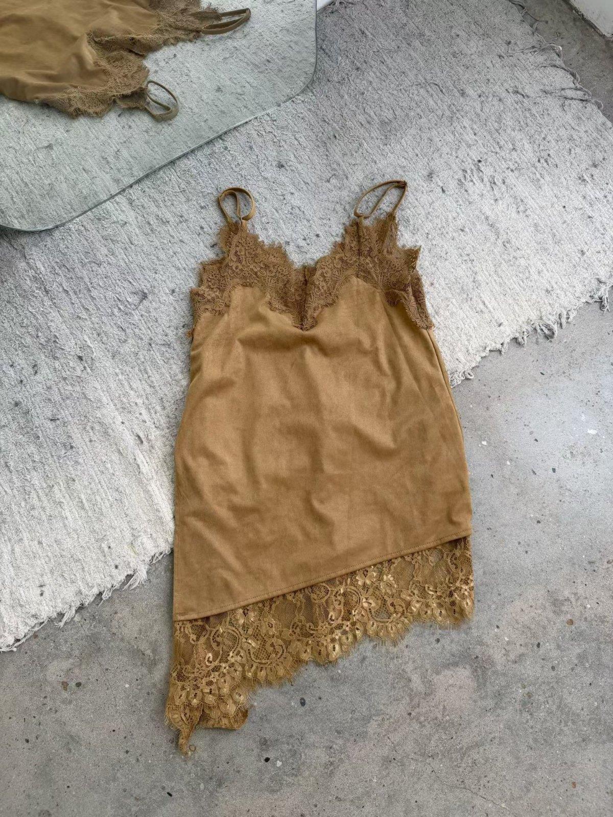 側開衩蕾絲麂皮洋裝